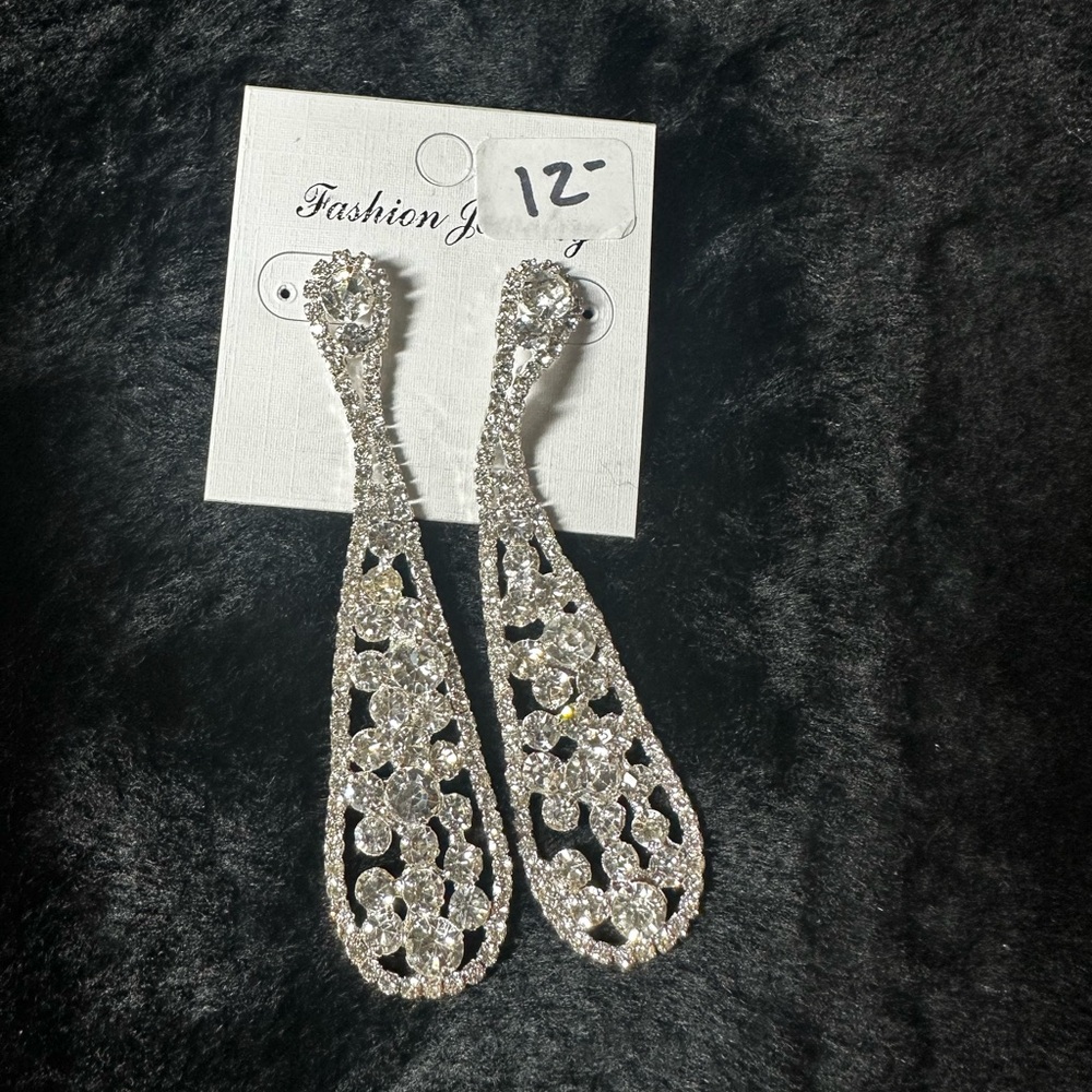 Silver Teardrop Filigree Earrings for Special Occasions